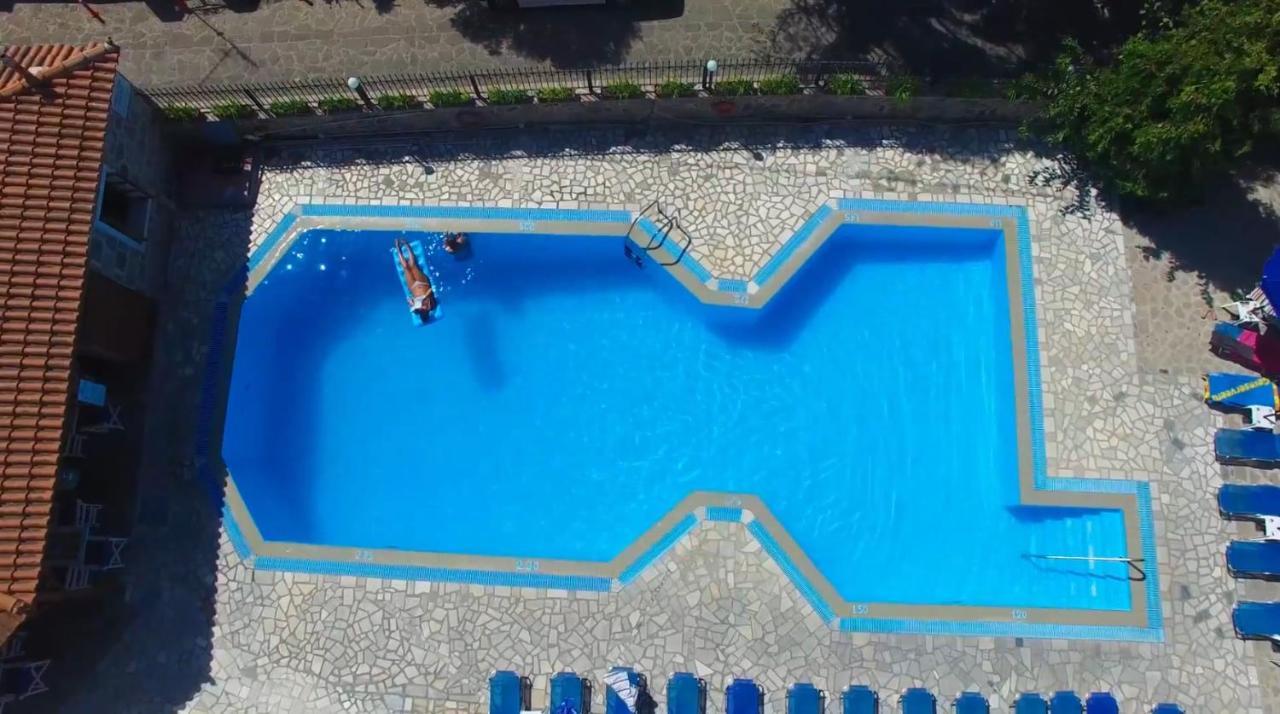 Blue Sky Hotel - Petra - Lesvos - Greece 외부 사진