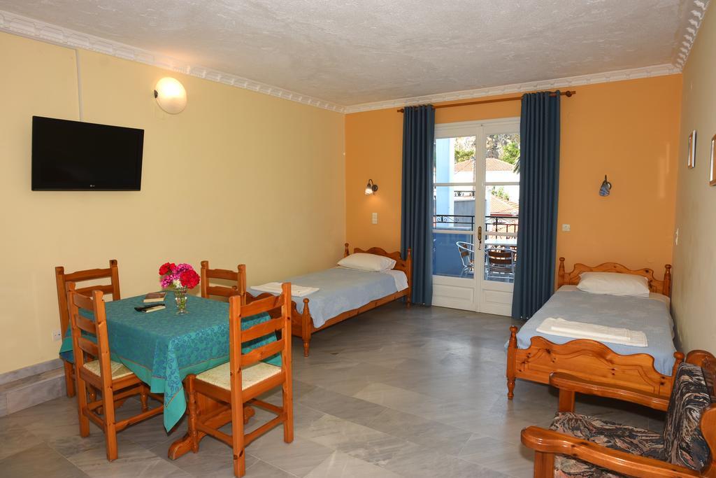 Blue Sky Hotel - Petra - Lesvos - Greece 외부 사진