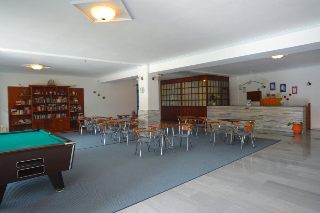 Blue Sky Hotel - Petra - Lesvos - Greece 외부 사진